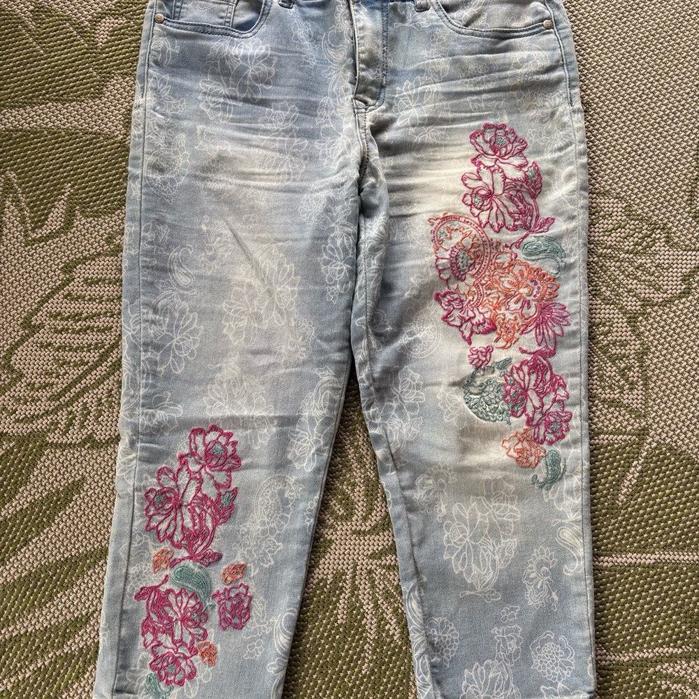 DG2 by Diane Gilman Floral Embroidered Cropped Jeans - Gray and Pink